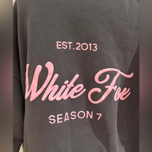 White Fox Season 7 grey and pink hoodie - Picture 5 of 10
